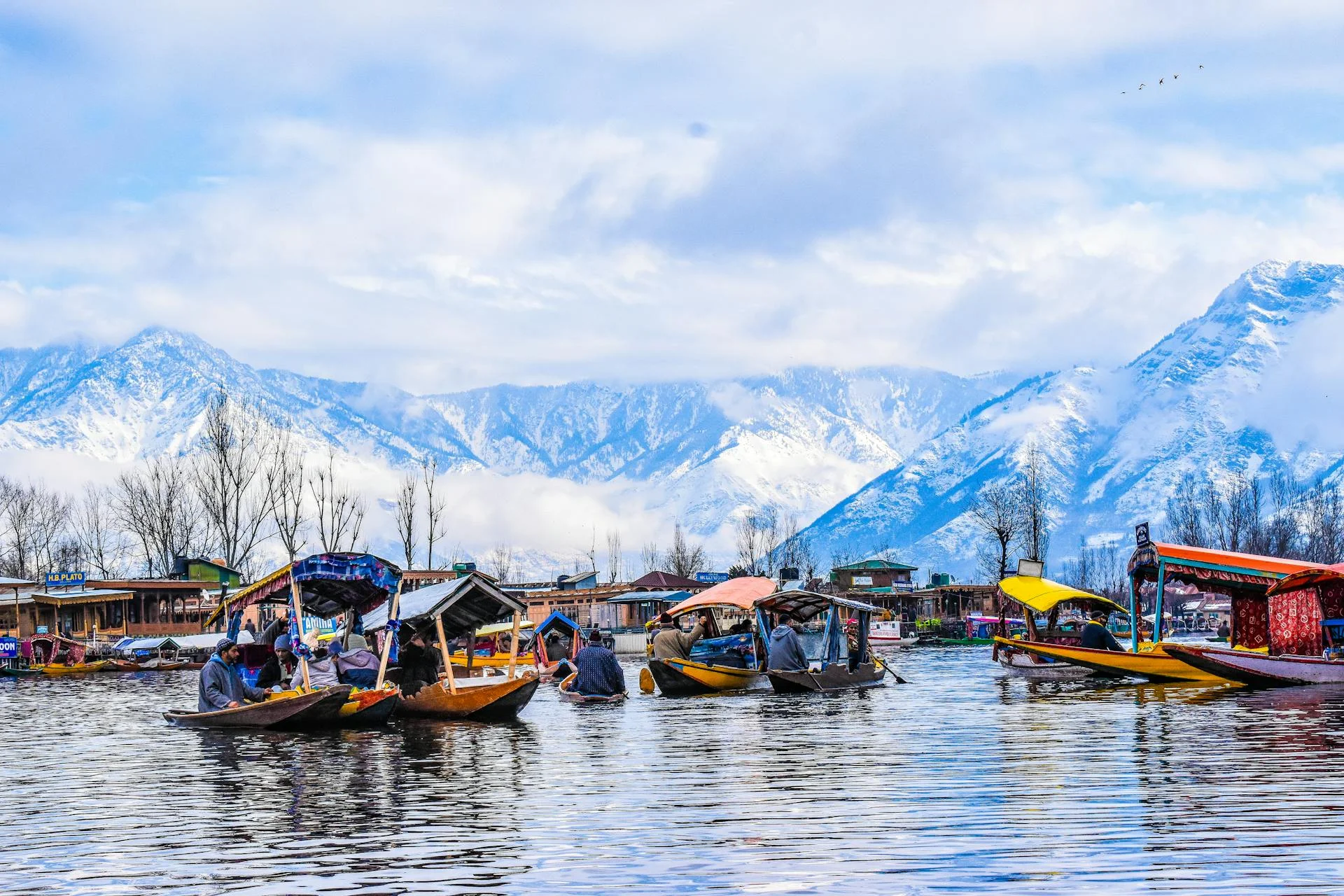 The Snow Triangle: Srinagar, Gulmarg, Pahalgam & Sonamarg (Winter Special)
