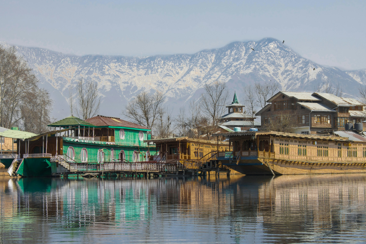 5 Days Scenic Kashmir Tour: Srinagar, Gulmarg, Pahalgam & Sonmarg