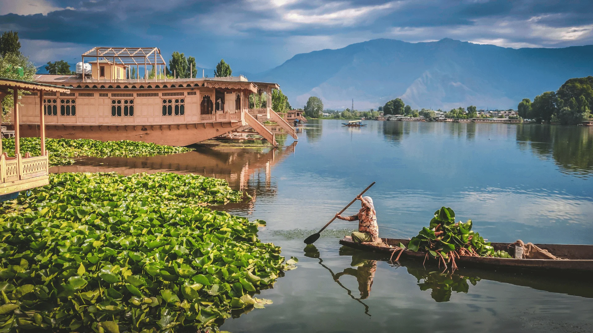 Kashmir Family Tour Package