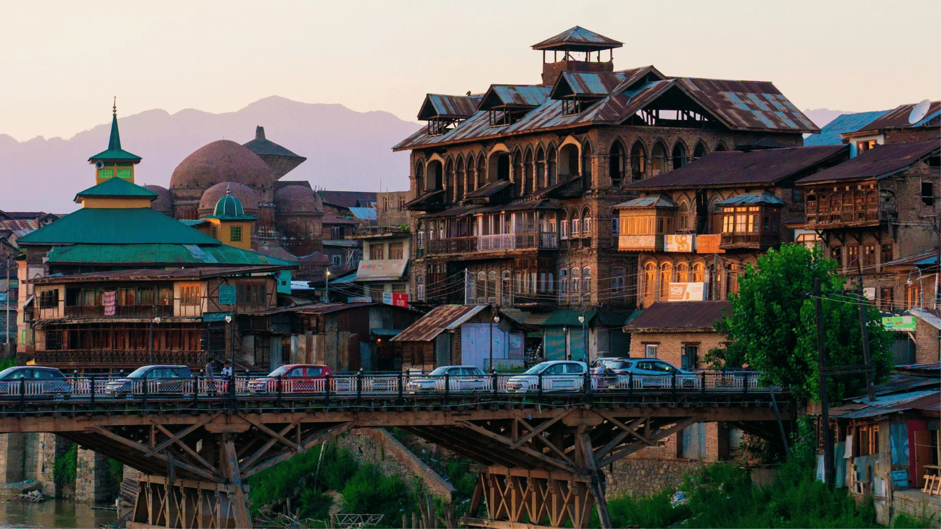 Kashmir Tour Package 6 Nights - 7 Days