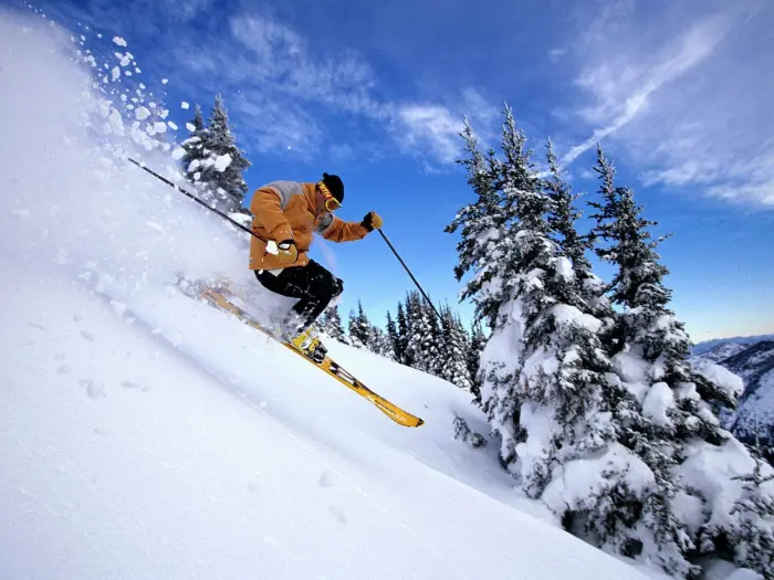 2 Nights 4 Days Tour from New Delhi to Manali
