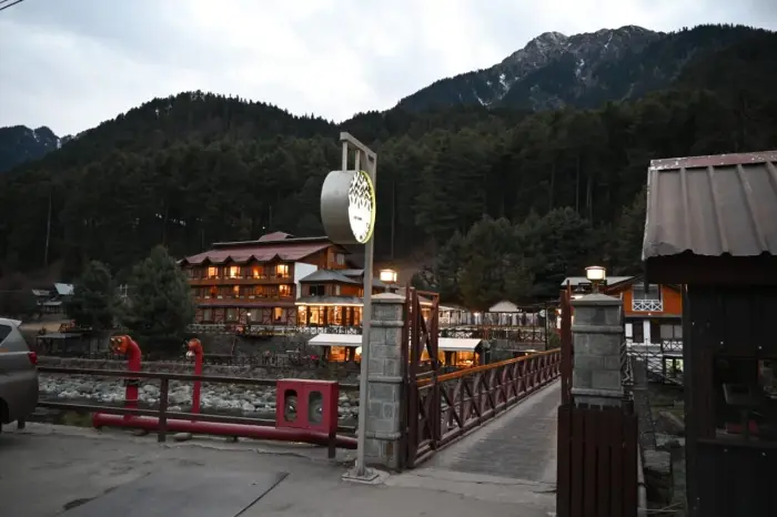 KASHMIR SNOW TOURS