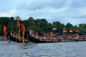 3 nights 4 days Kerala Tour Munnar , Alleppey Hills & Backwaters
