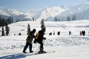 6-Day Kashmir Highlights Srinagar, Gulmarg, Pahalgam & Houseboat Stay