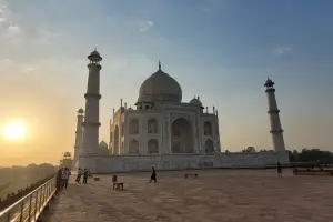Delhi Agra Overnight With Taj Mahal Sunrise and Sunset Tour