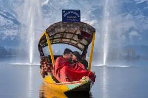 Glimpes Of Kashmir / 3 Nights 4 Days