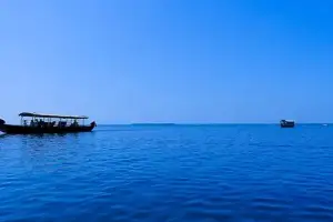 5 Days Munnar Thekkady Alleppey Tour Package